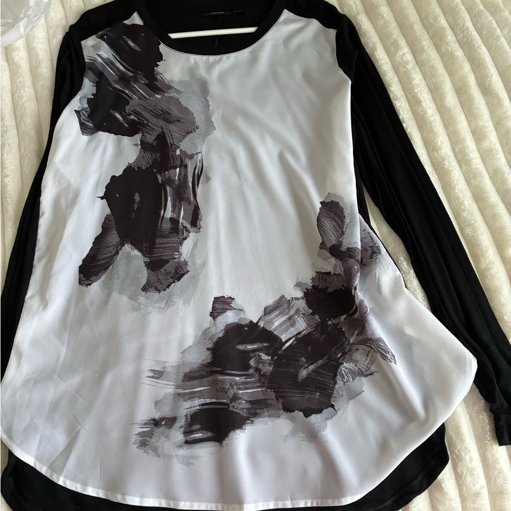 Abstract Black and White Women's Top